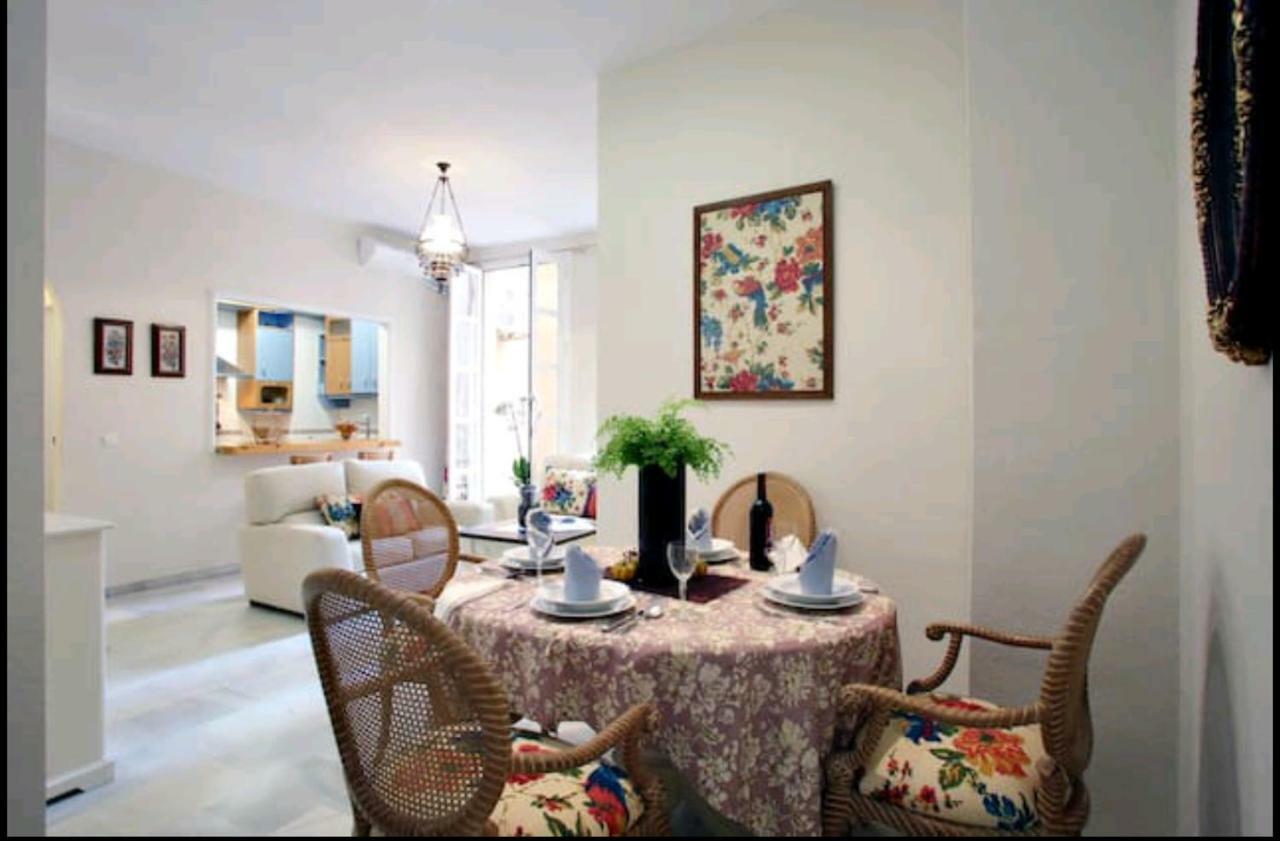 Apartamento Alcazaba Малага Екстериор снимка